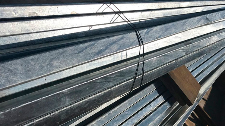 Оцинкованная сталь или нержавейка - что лучше?